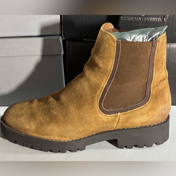 Men\'s Tan Suede Chelsea Boots main image 7